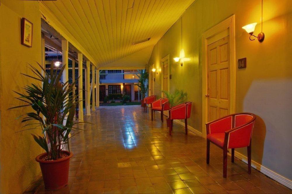 Hotel Либерия Экстерьер фото